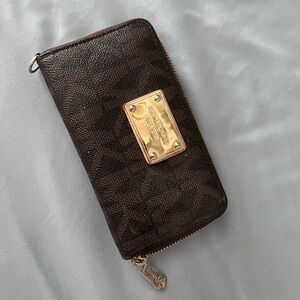 MICHAEL Michael Kors Black and Gold Key & Card Holder